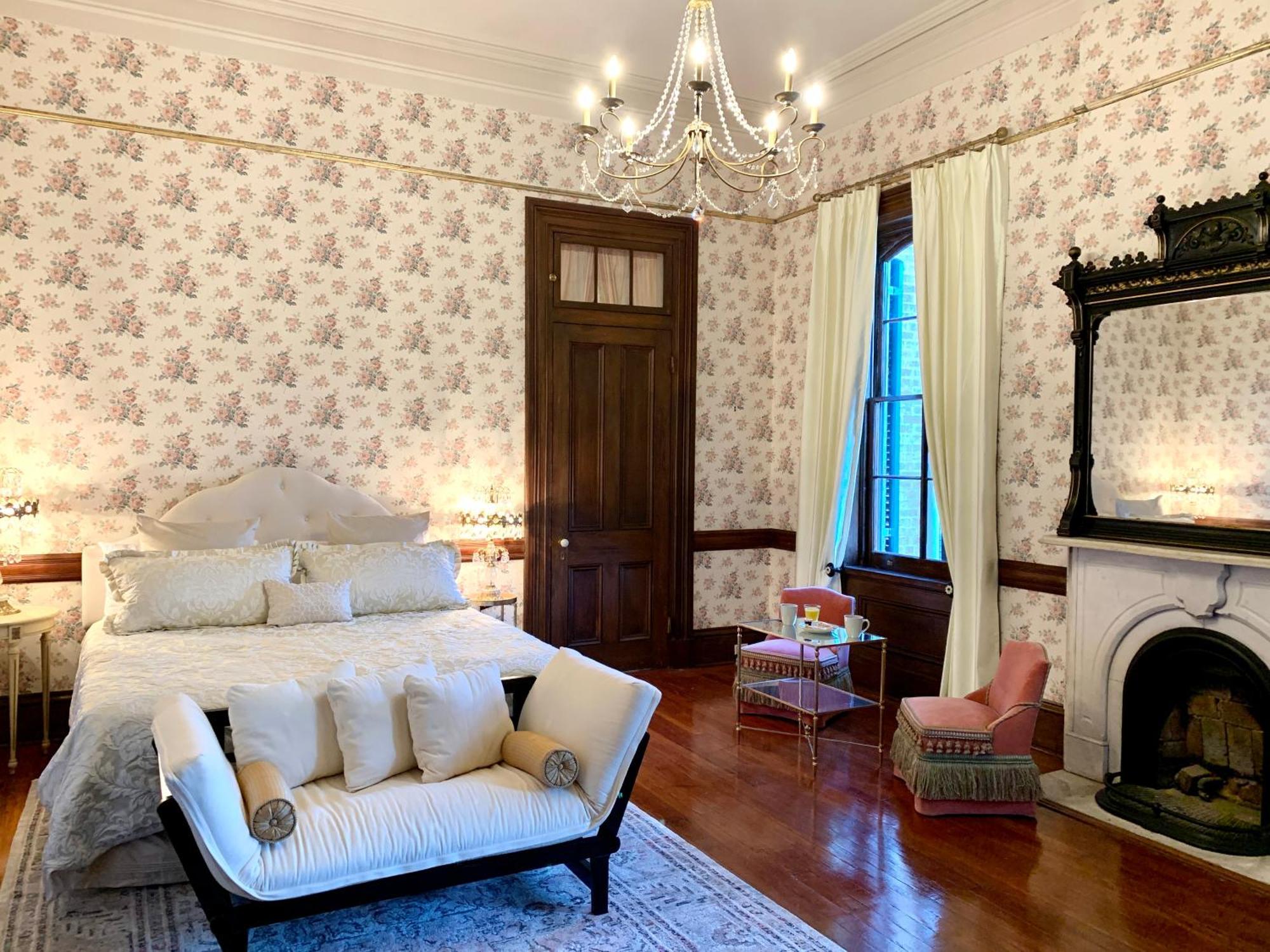 French Quarter Lanaux Mansion Bed And Breakfast Ню Орлиънс Стая снимка
